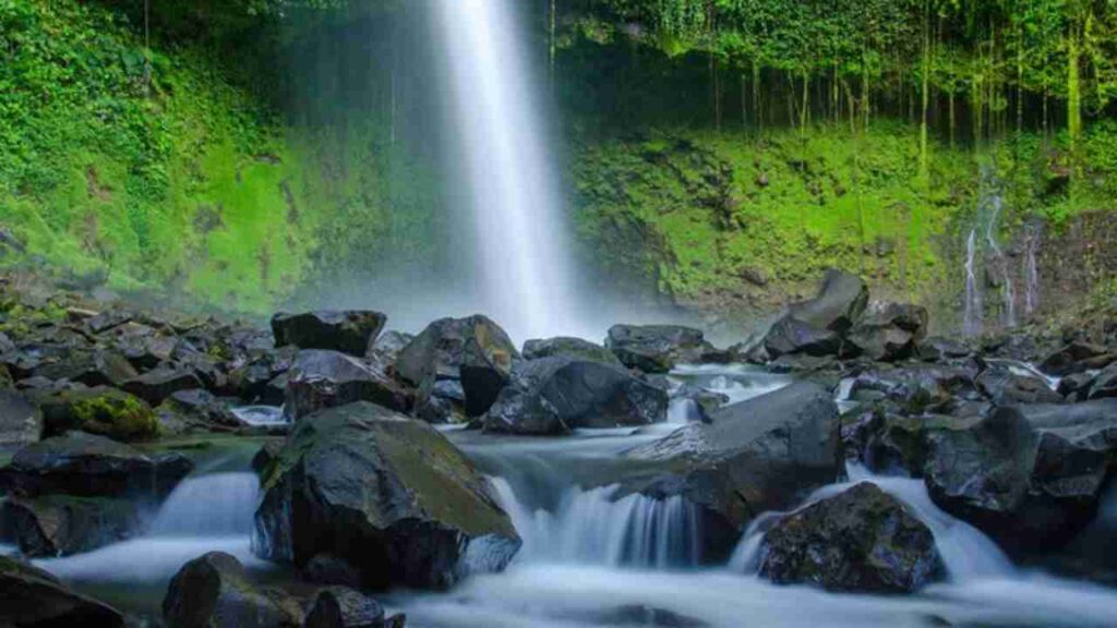 La Fortuna Waterfall